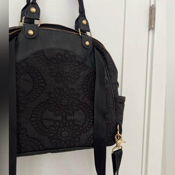 Petunia Pickle Bottom 'Embossed Sashay' Diaper Bag - Picture 9 of 14